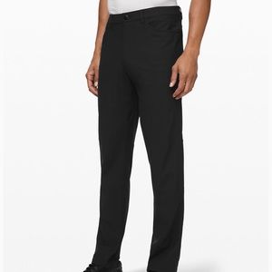 Lululemon ABC  men’s pants sz 32 black 33” inseam